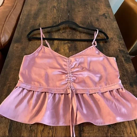 Sold on C🎉Abercrombie & fitch satin rose pink top - Picture 8 of 11